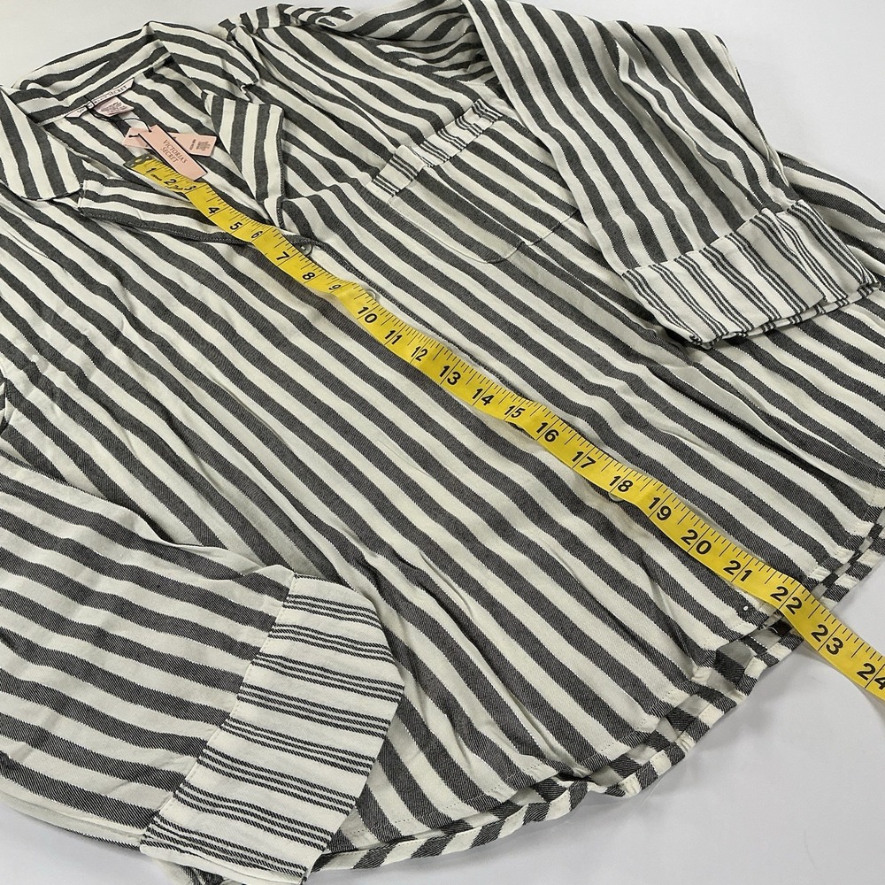 Victoria's Secret Women's Pajama Top Pants Striped Metallic Silver Large Short - Picture 7 of 16